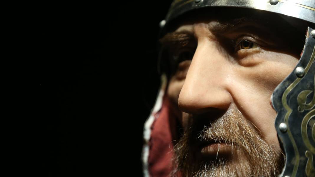 Görenler gözlerine inanamadı: İşte DNA analiziyle Selçuklu sultanlarının heykelleri 6